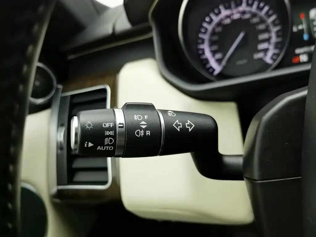 Фото 21 - Land Rover Range Rover Sport