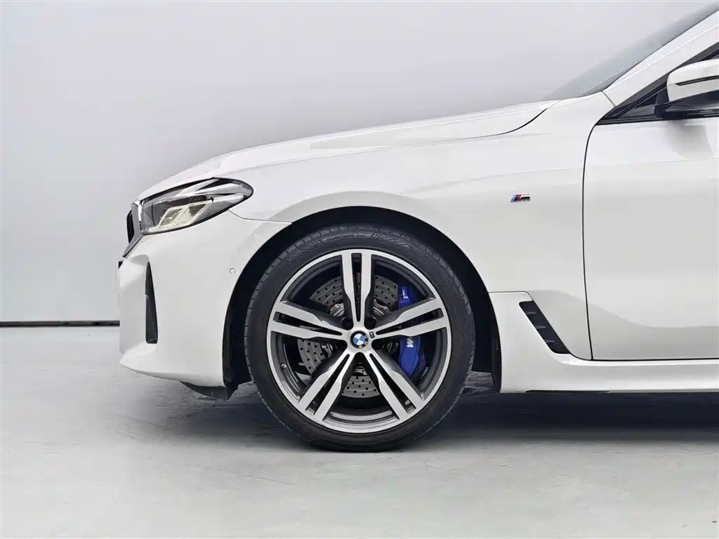 BMW 6 Series GT 2021 630i M Sport Package фото 6