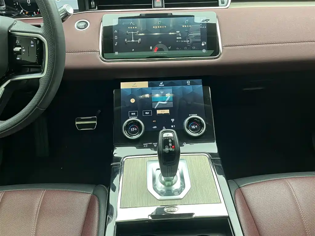 Land Rover Range Rover Evoque 2022 Range Rover Evoque L 249PS R-Dynamic Luxury Edition фото 24