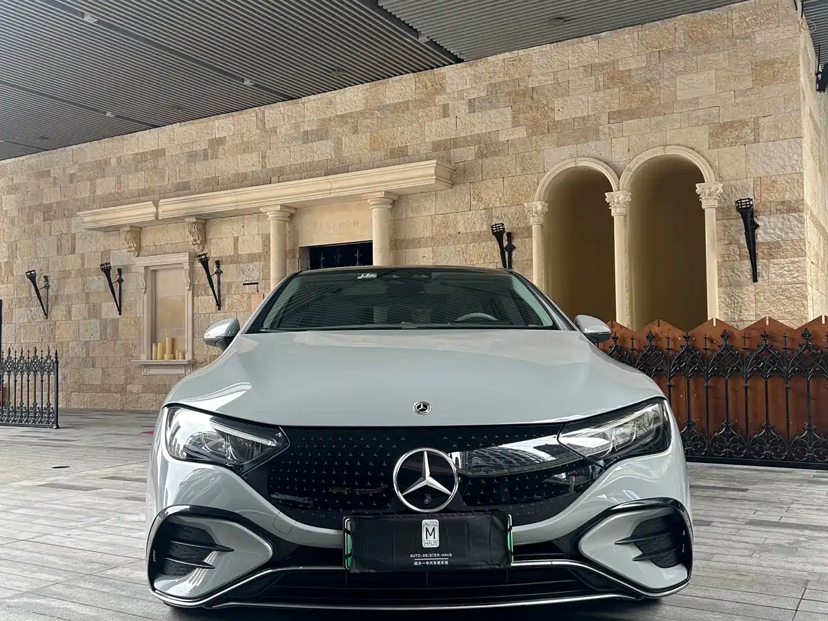 Mercedes-Benz EQE 2022 350 Luxury Edition фото 2