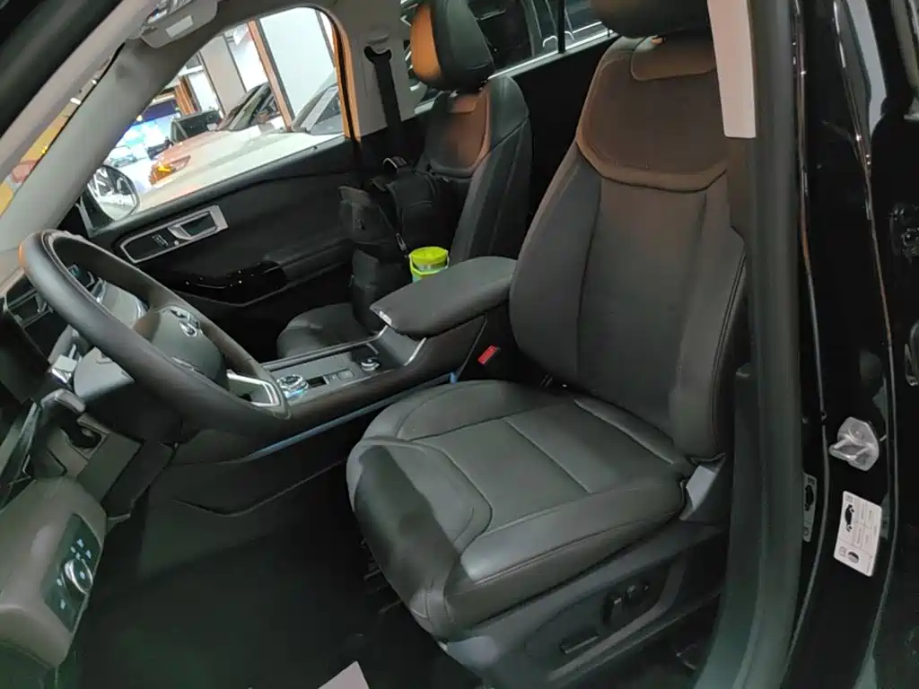 Ford Explorer 2024 2024 2.3T EcoBoost AWD Titanium Edition 6-Seater