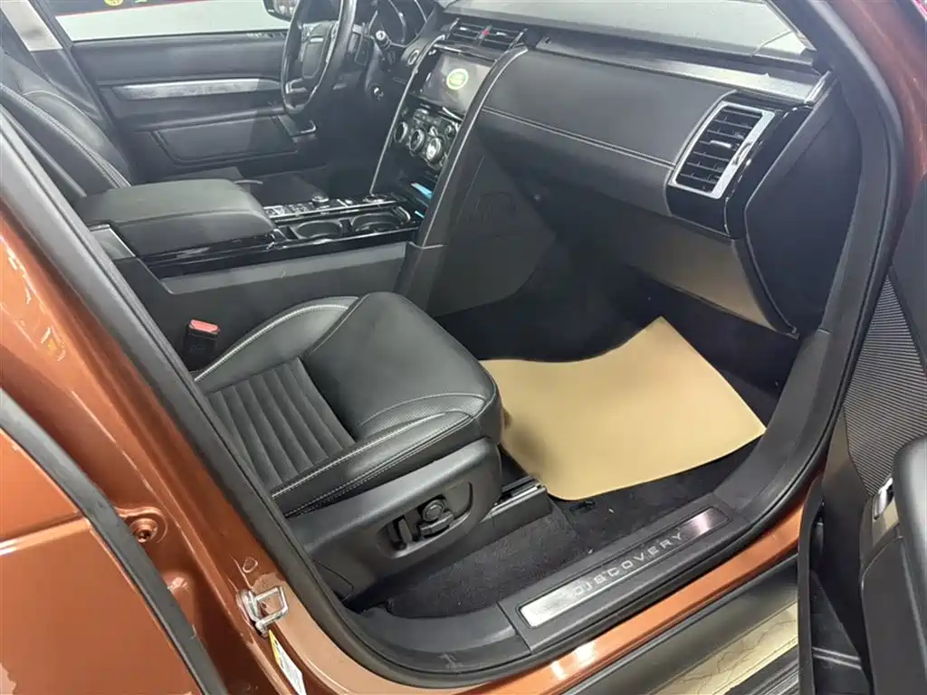 Land Rover Discovery 2017 3.0 SC V6 Launch Limited Edition фото 18