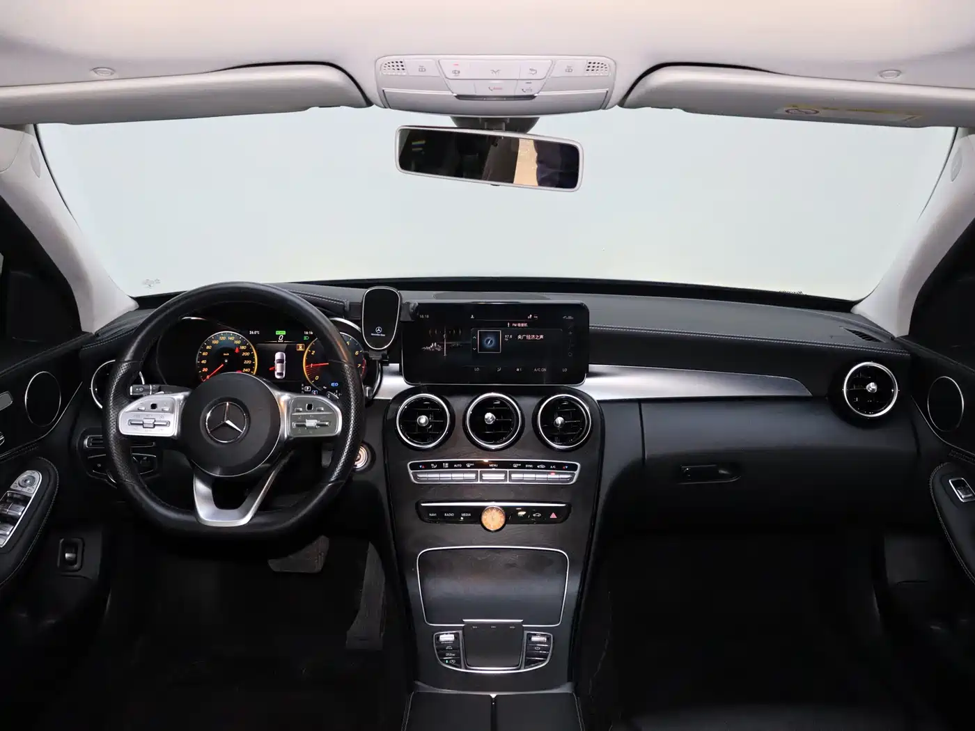 Mercedes-Benz C-Class 2020 C 260 L Sport фото 14