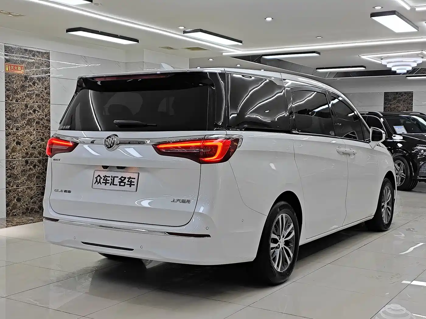 Buick GL8 2021 ES Landlord 653T Premium фото 6
