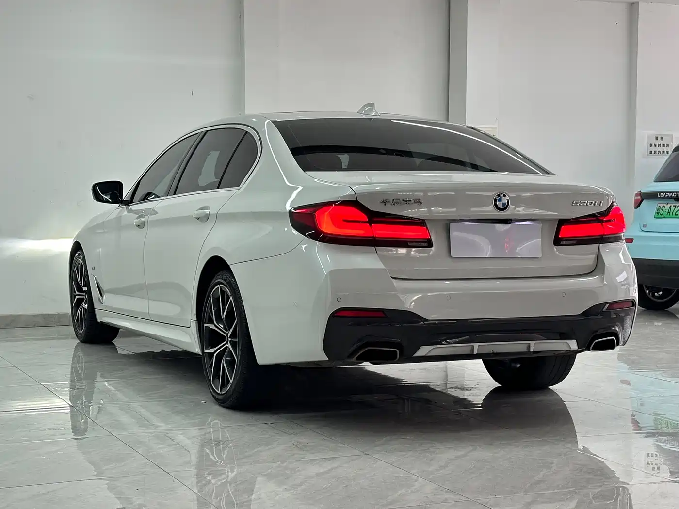 BMW 5 Series 2022 530Li Exclusive M Sport Package фото 8