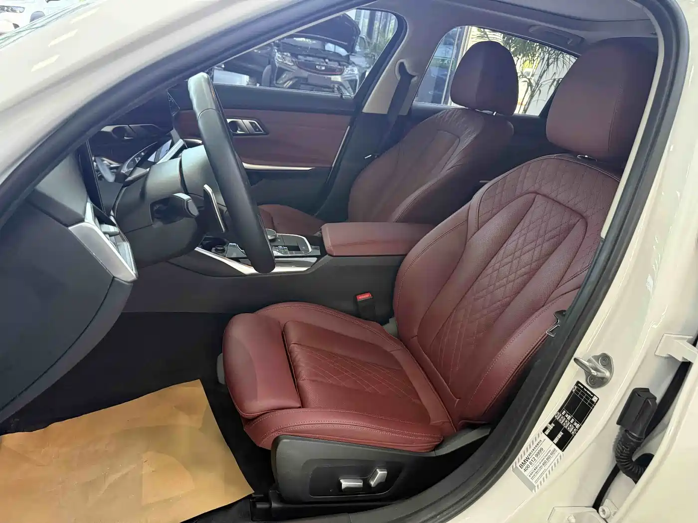 BMW 3 Series 2023 320Li M Sport Package фото 8