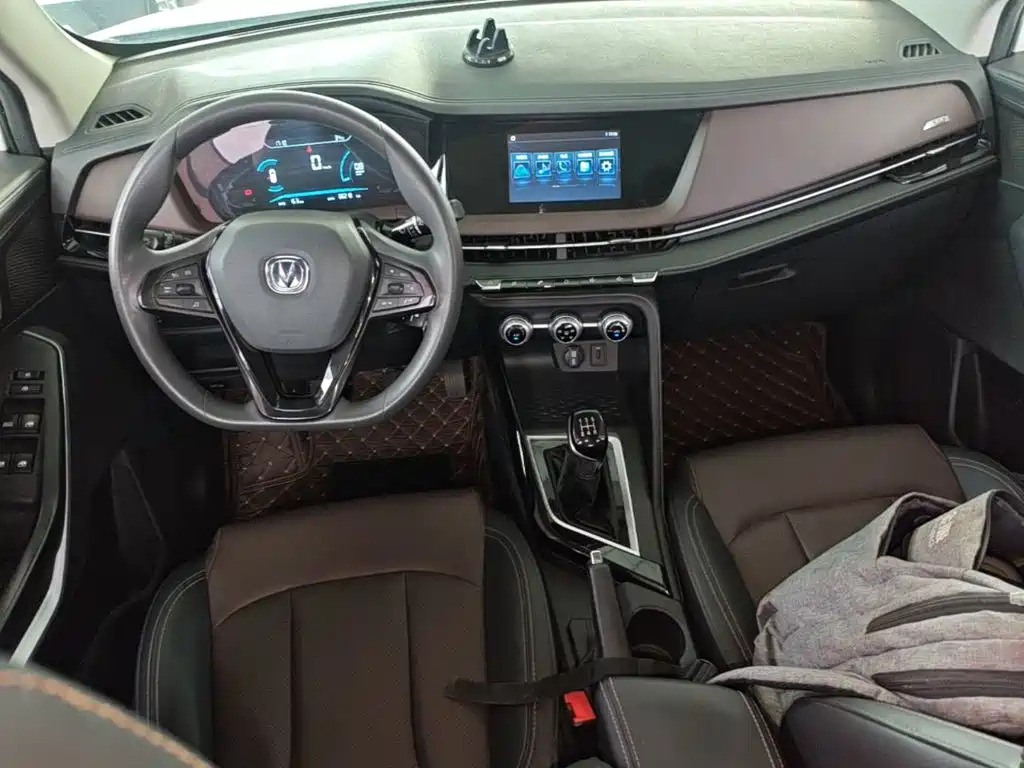 Changan CS15 2019 2019 1.5L Manual Progressive China V