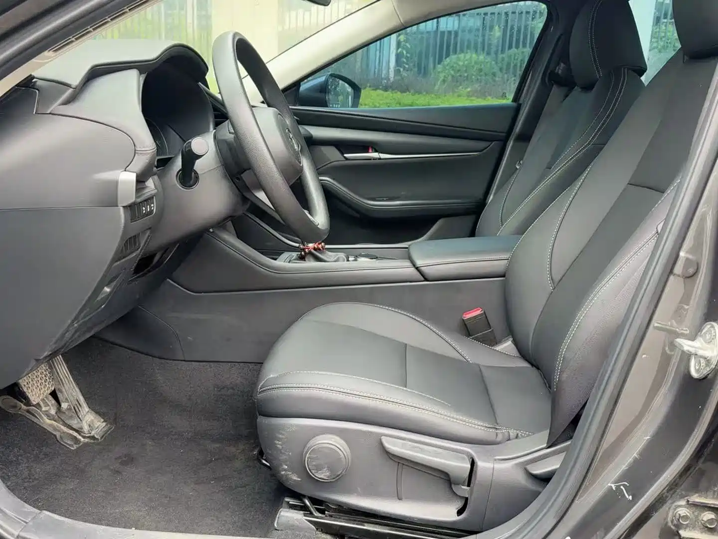 Photo 4 - Mazda Mazda 3