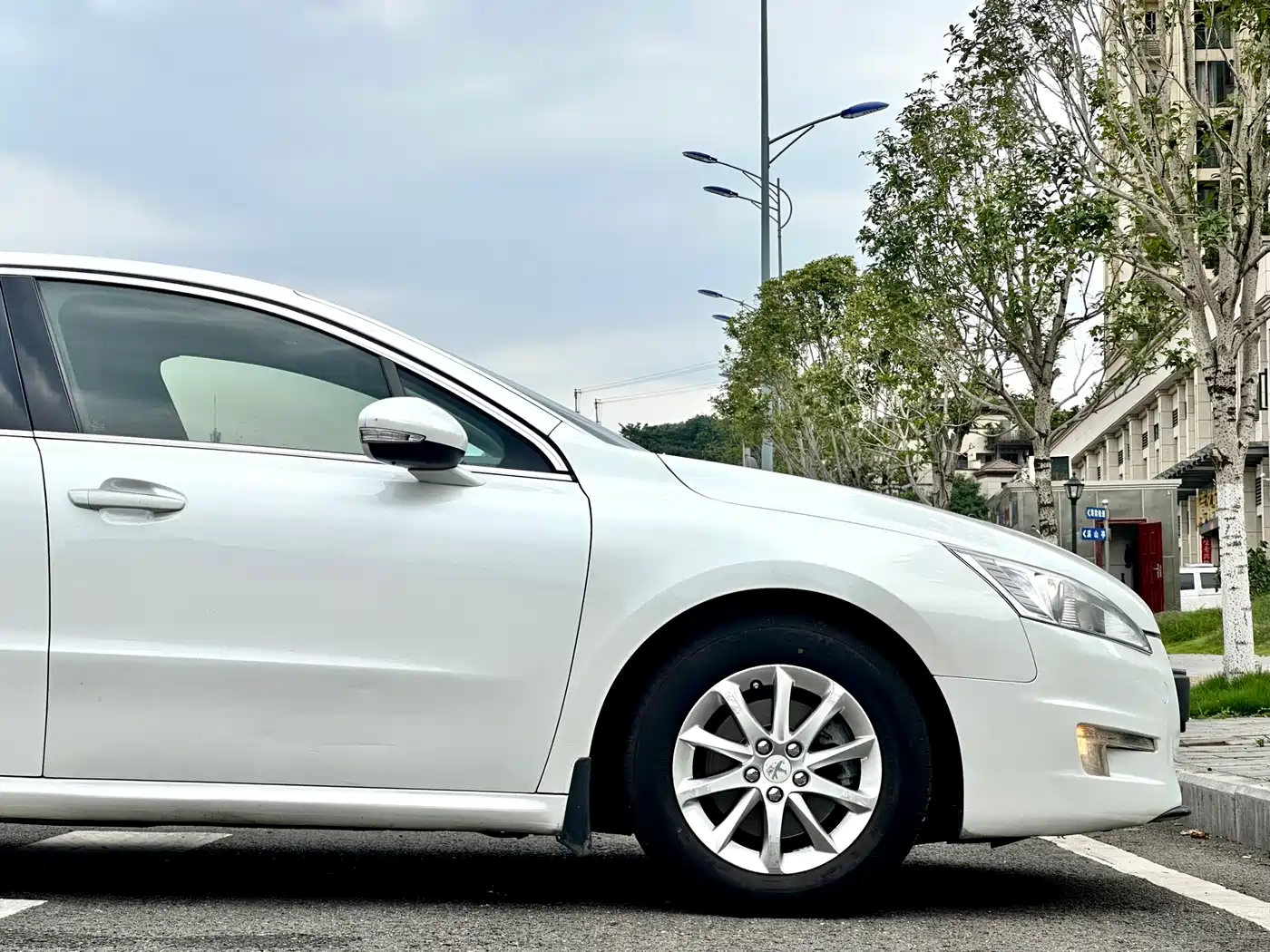 Peugeot 508 2013 2.0L 2nd Anniversary Auto Sunroof Classic Edition фото 12