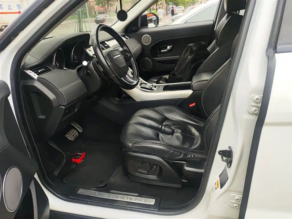 Land Rover Range Rover Evoque (Import) 2014 2.0T 5-door Brilliance Sport фото 11