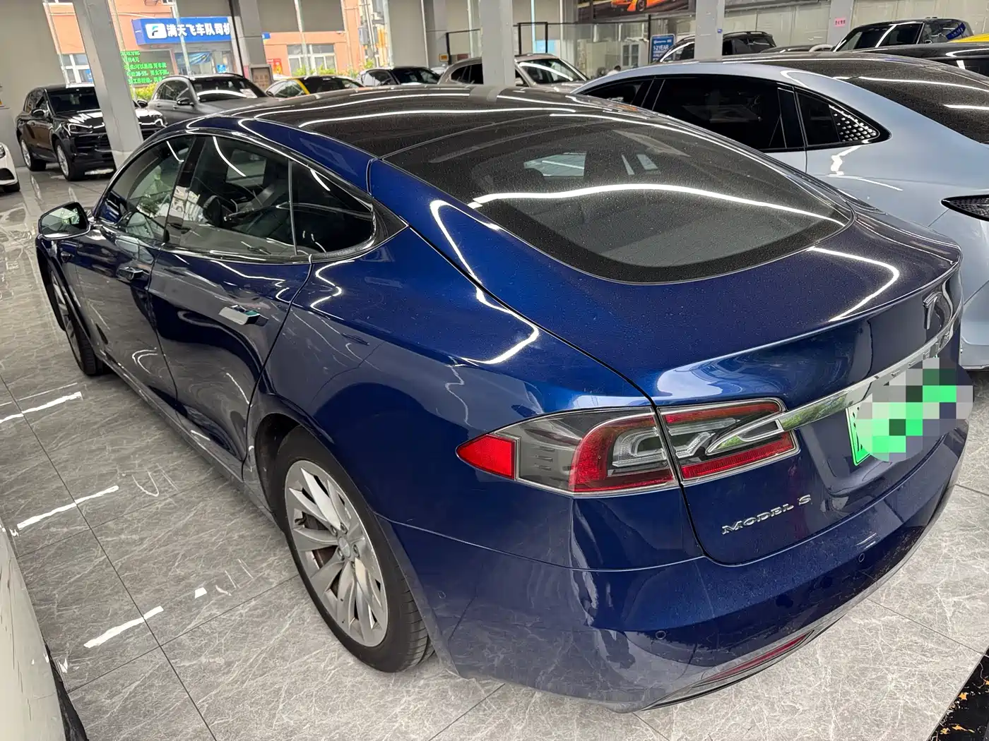 TESLA MODEL S