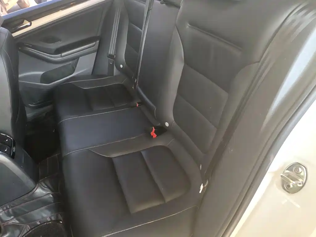 Volkswagen Sagitar 2018 280TSI DSG Comfort фото 17