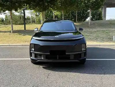 Li Auto L8