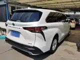 Фото 7 - Toyota Granvia