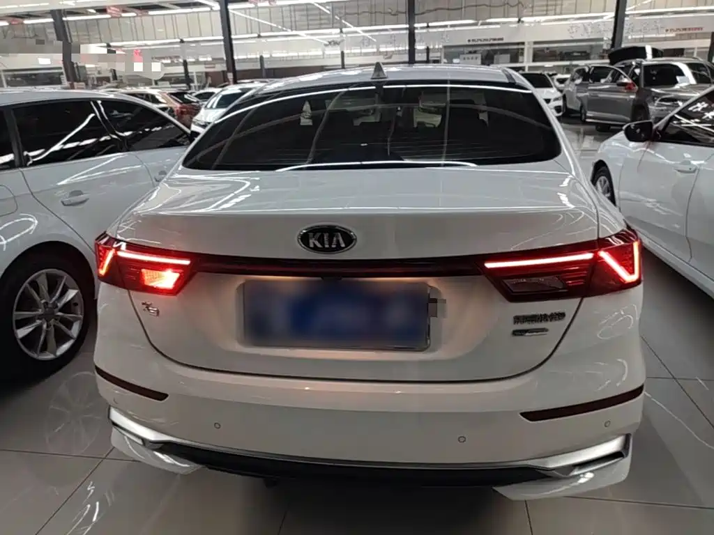 Photo 6 - Kia K3