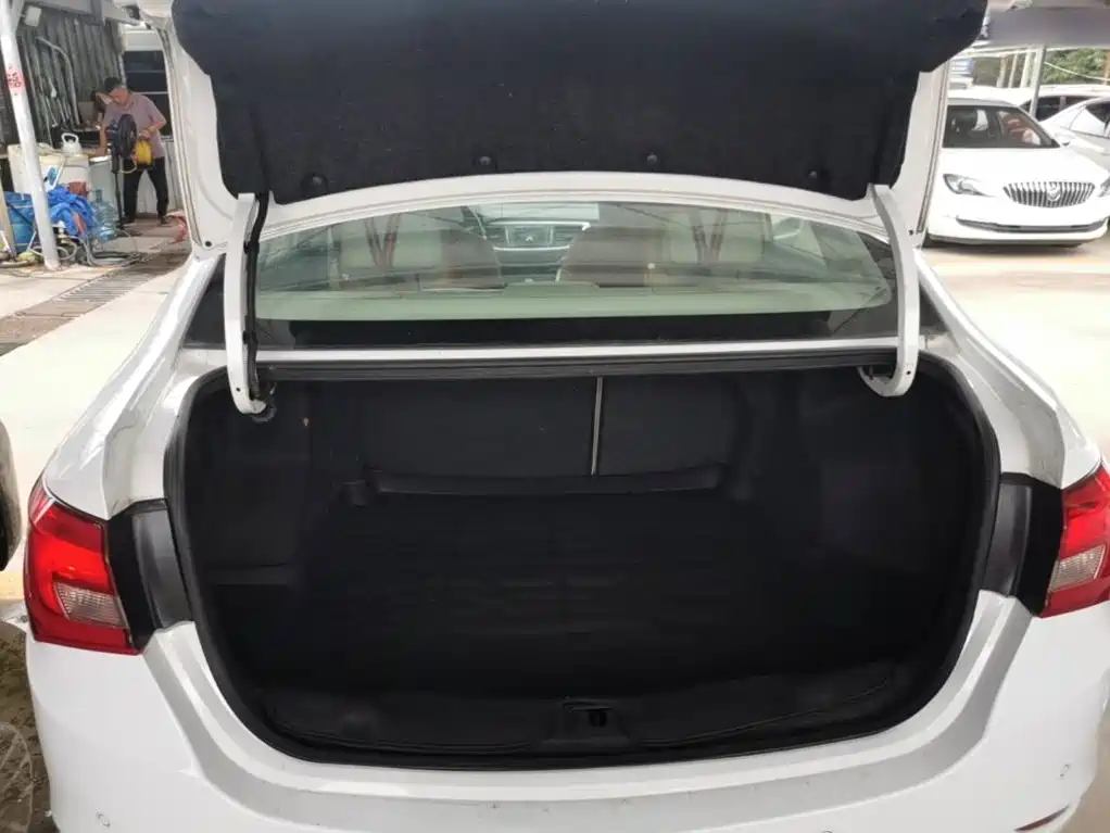 Фото 19 - Buick Excelle