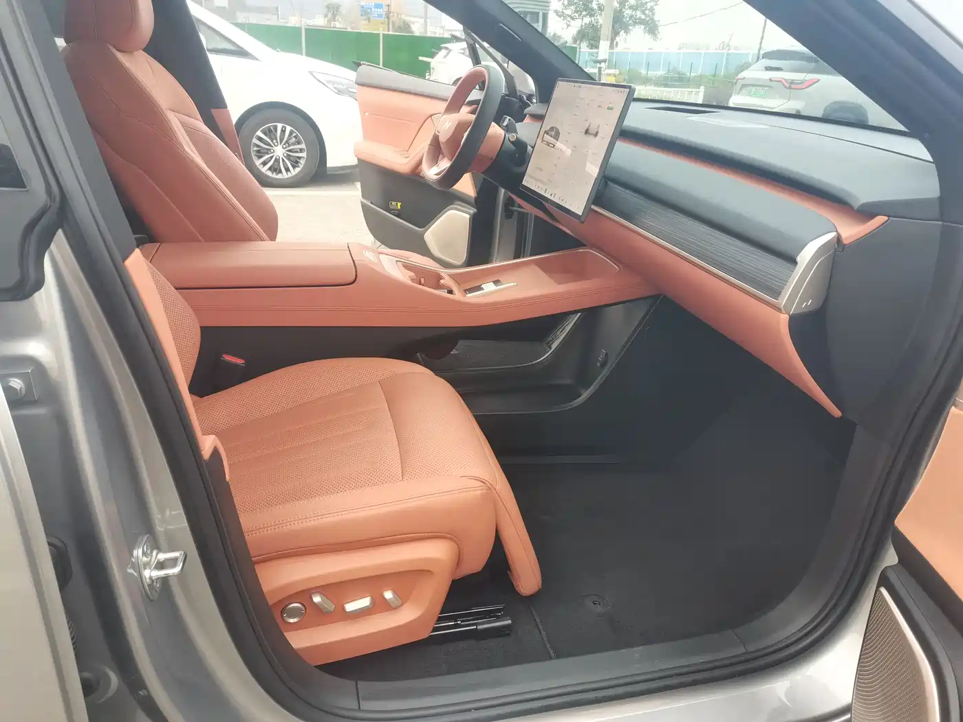 Ledao L60 2024 60kWh AWD Version фото 20
