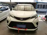 Фото 3 - Toyota Granvia