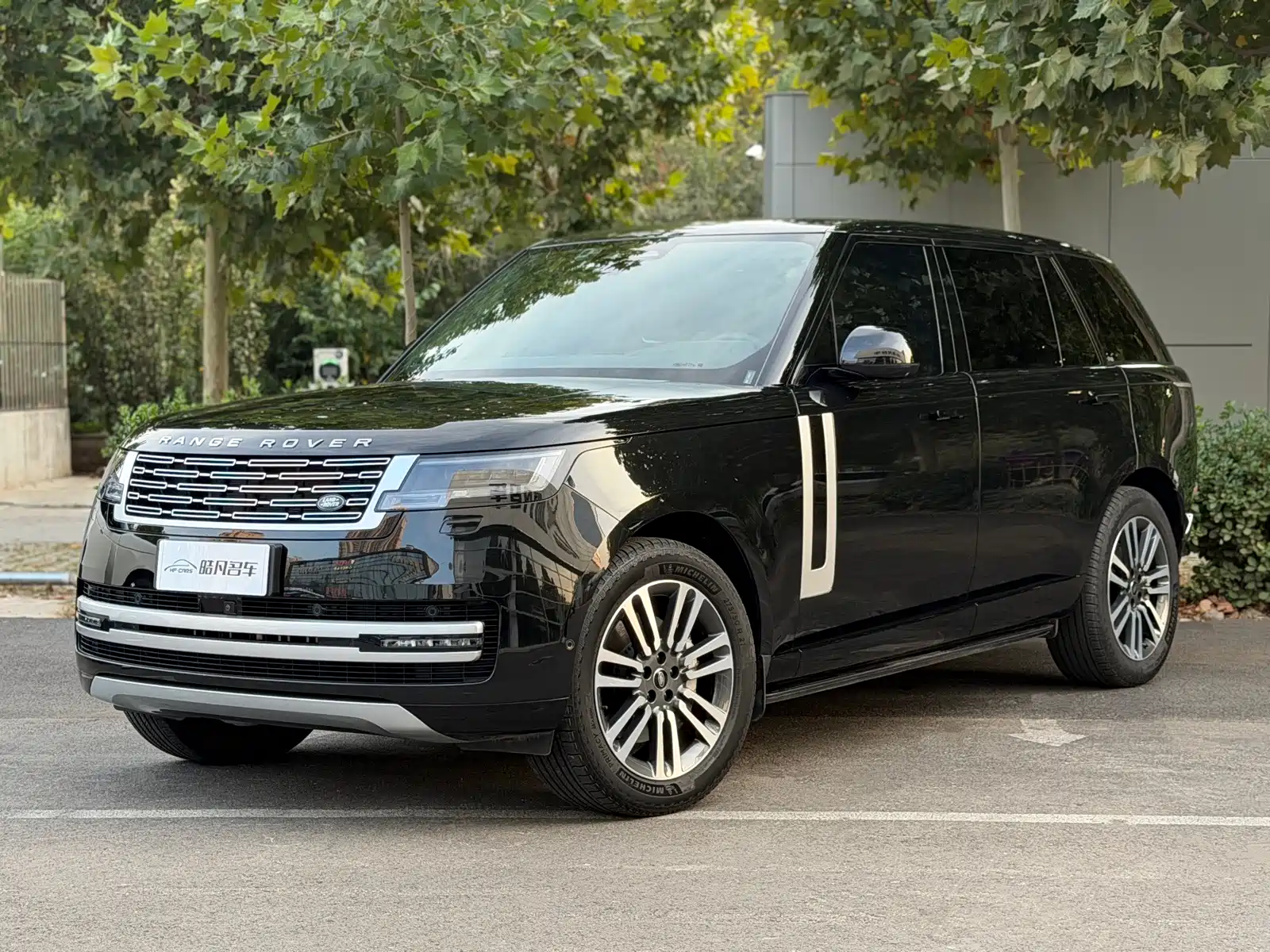 Фото 1 - Land Rover Range Rover