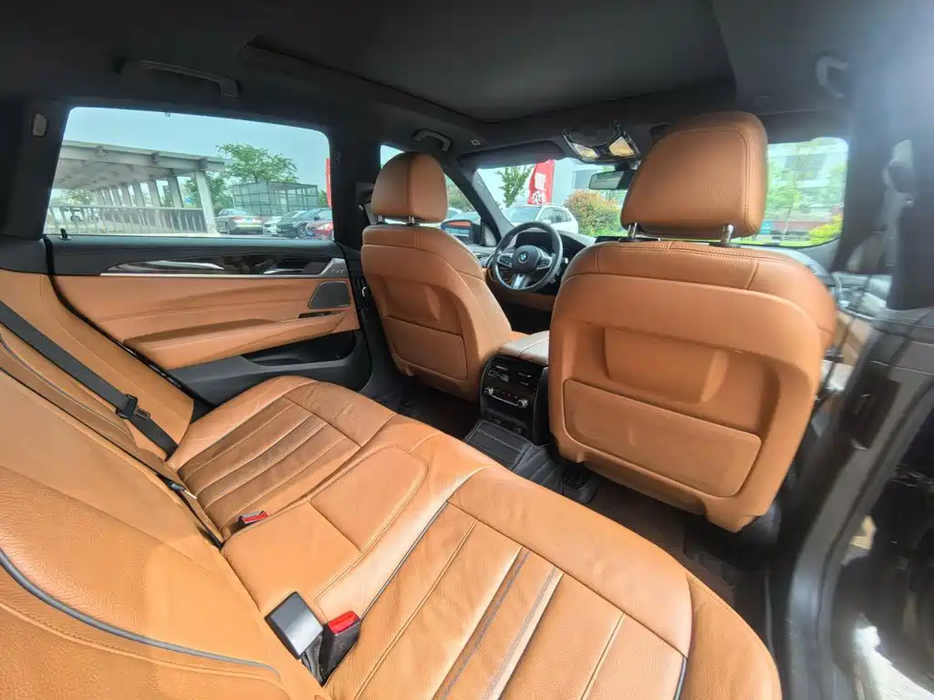 Фото 6 - BMW 6 Series GT