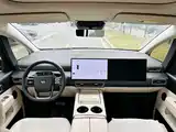 Фото 4 - Li Auto MEGA
