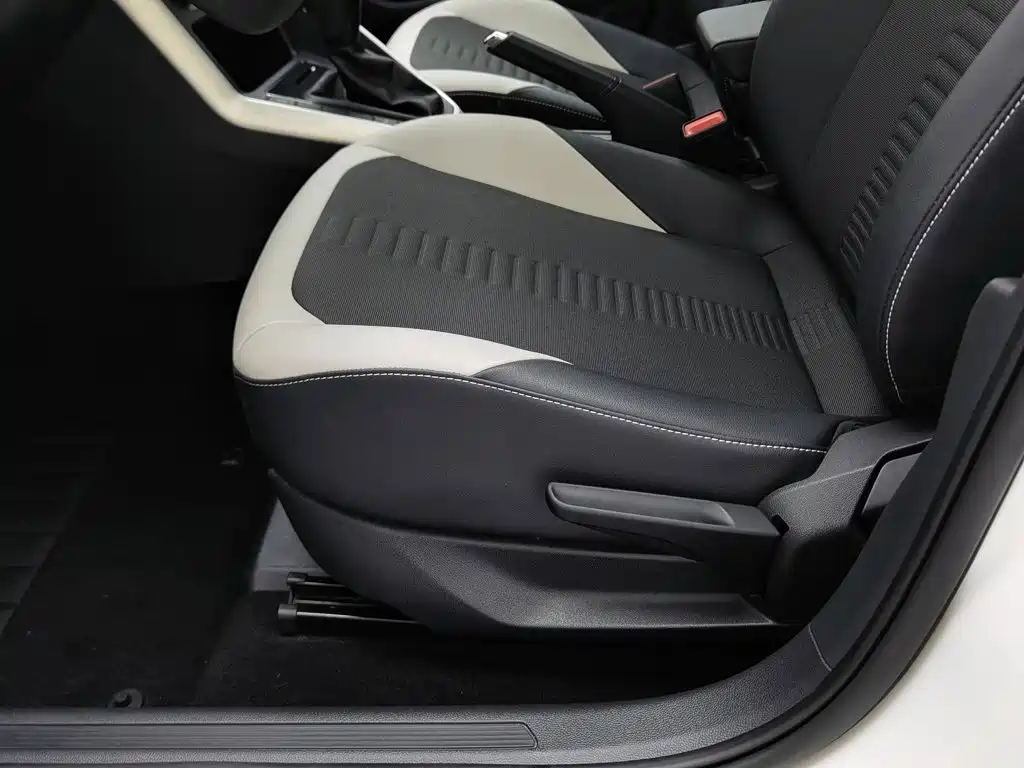 Фото 20 - Volkswagen Polo