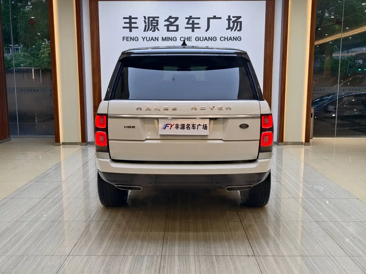 Land Rover Range Rover 2019 3.0 SCV6 Heritage Edition фото 30