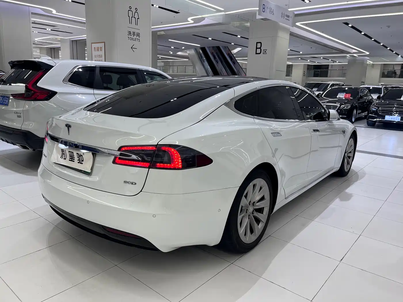 Tesla Model S 2016 2016 Model S 90D