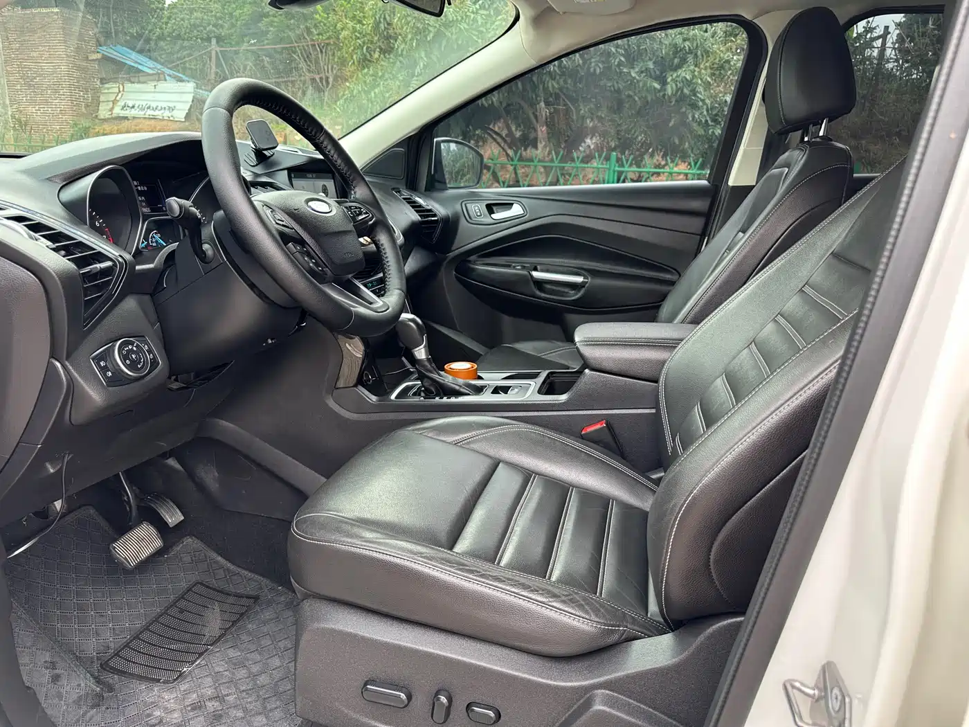 Фото 4 - Ford Kuga