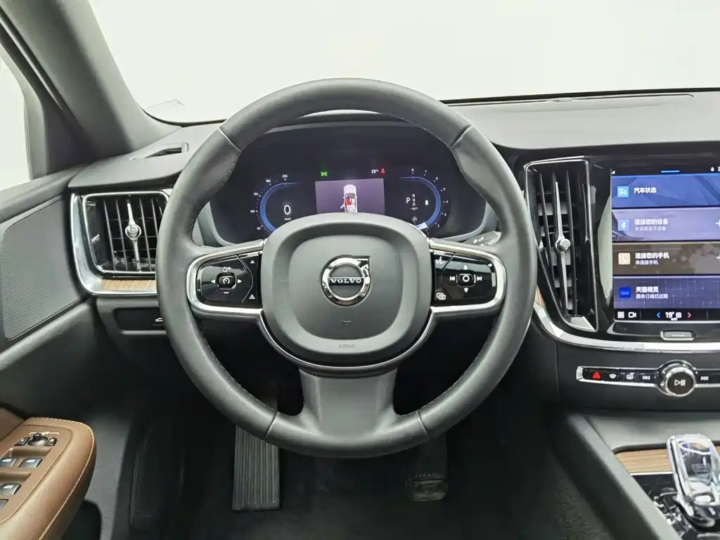 Volvo S60 2024 2024 B4 Inscription Luxury Edition