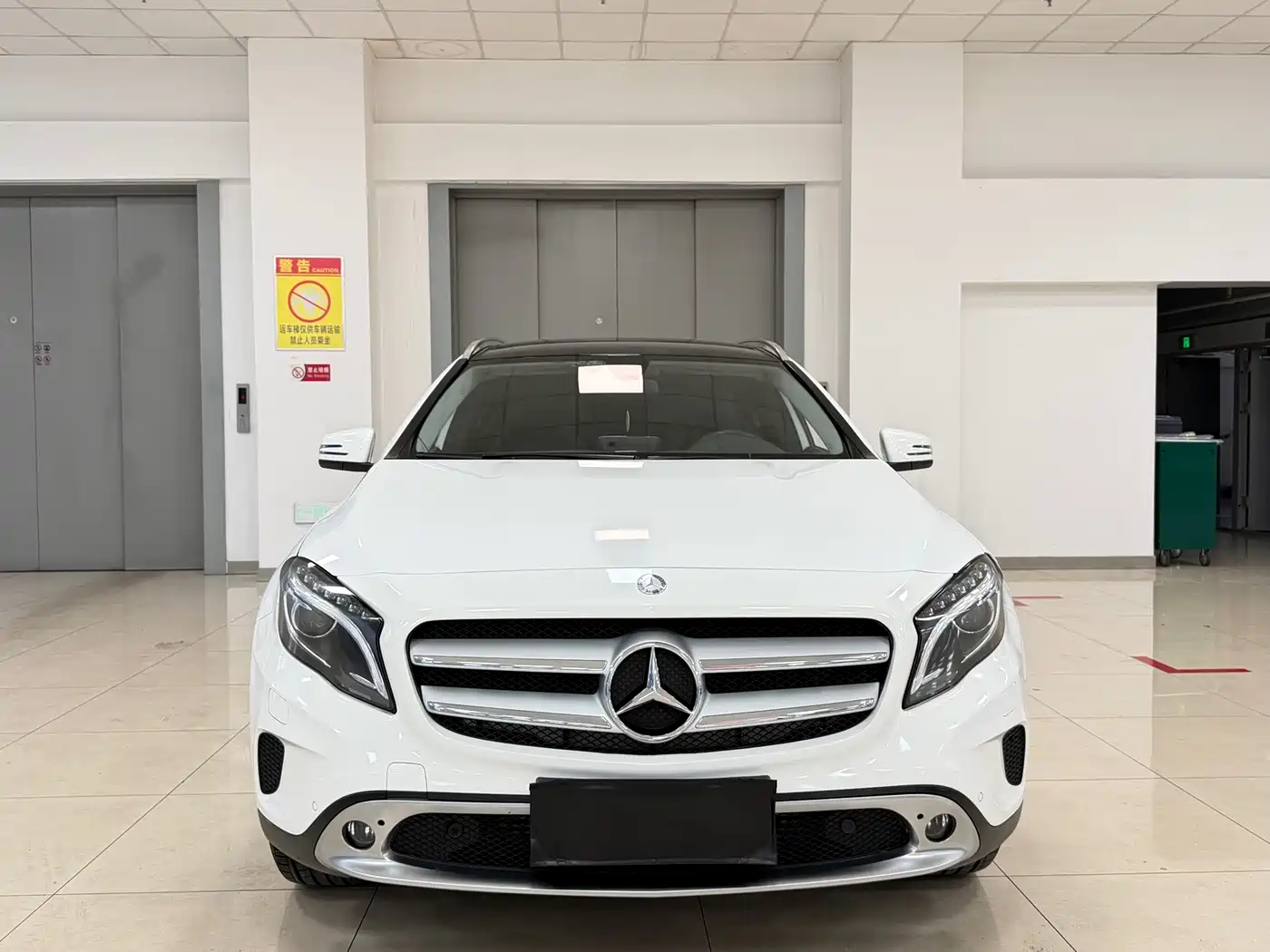 Mercedes-Benz GLA 2016 GLA 200 Fashion фото 2
