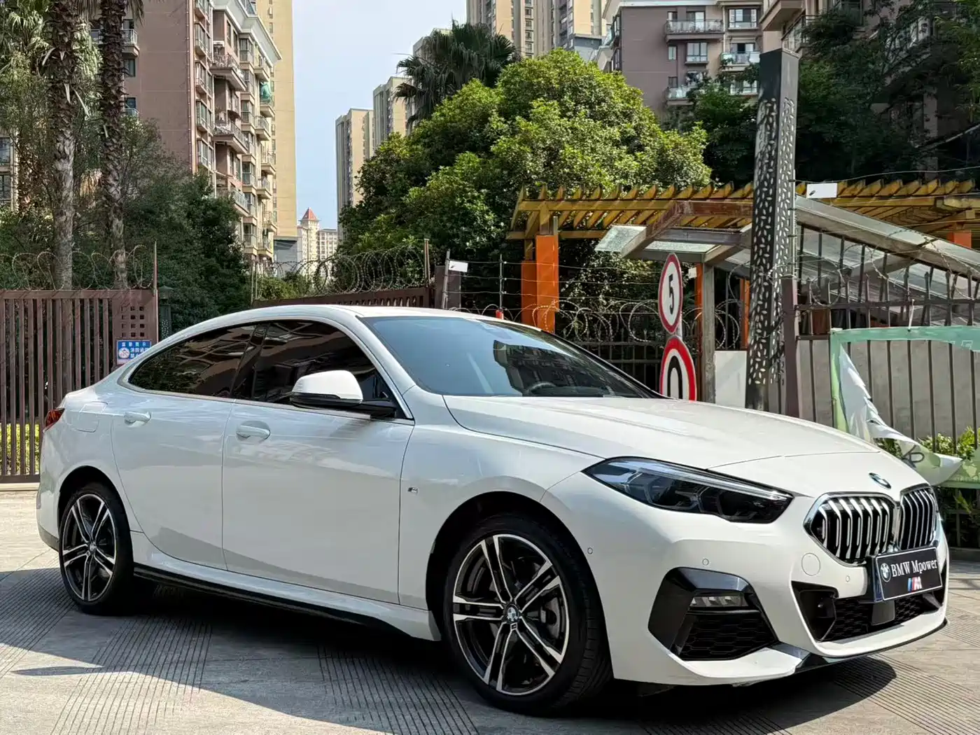 BMW 2 Series (Import) 2023 225i 4-Door Coupe M Sport Package фото 2