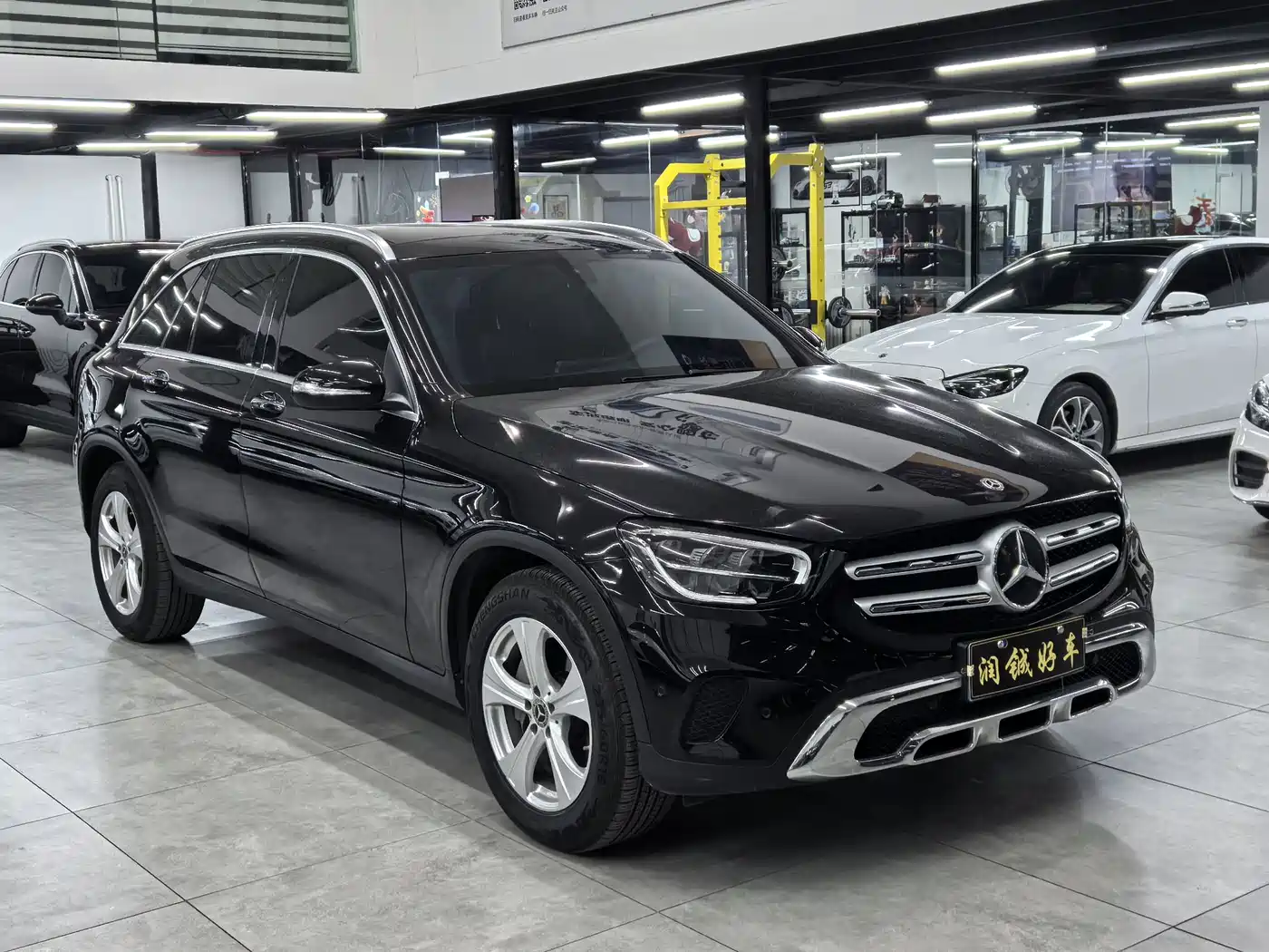 Mercedes-Benz GLC 2020 Facelift GLC 260 L 4MATIC Dynamic фото 3