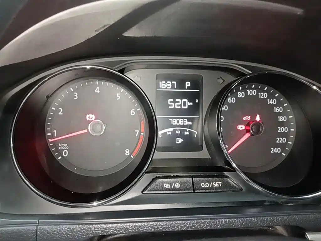 Volkswagen Lavida 2017 230TSI DSG Comfort Edition фото 12