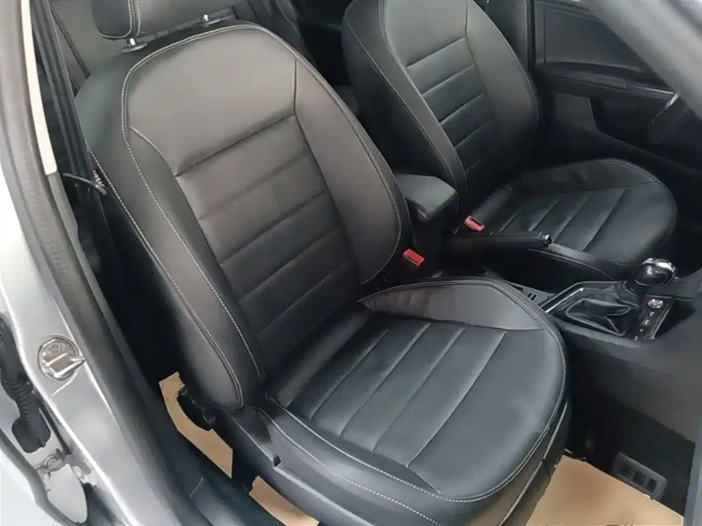 Volkswagen Lavida 2017 230TSI DSG Comfort Edition фото 25