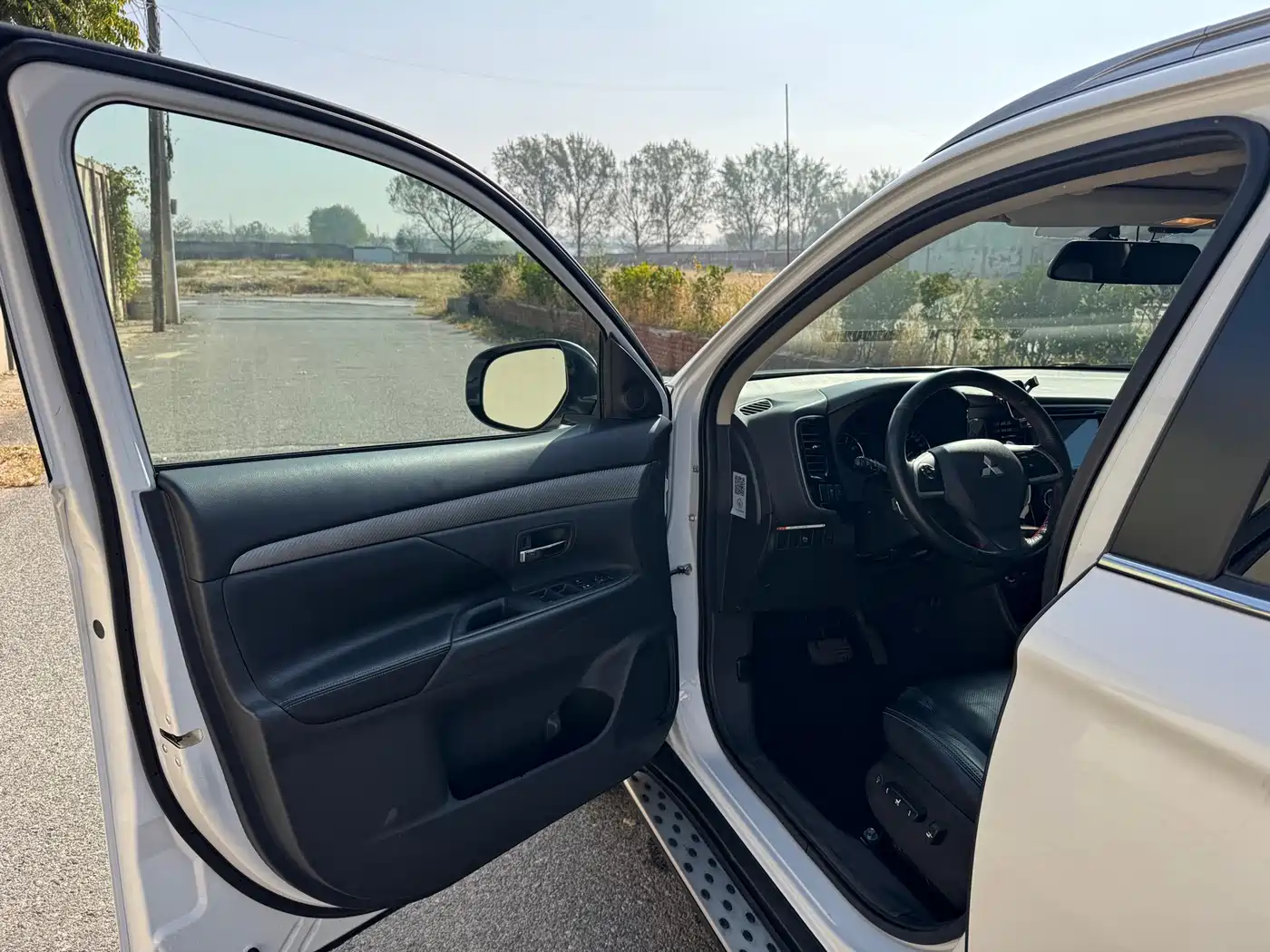 Mitsubishi Outlander (Import) 2015 2014 2.4L 4WD Luxury Value Edition 7-seater