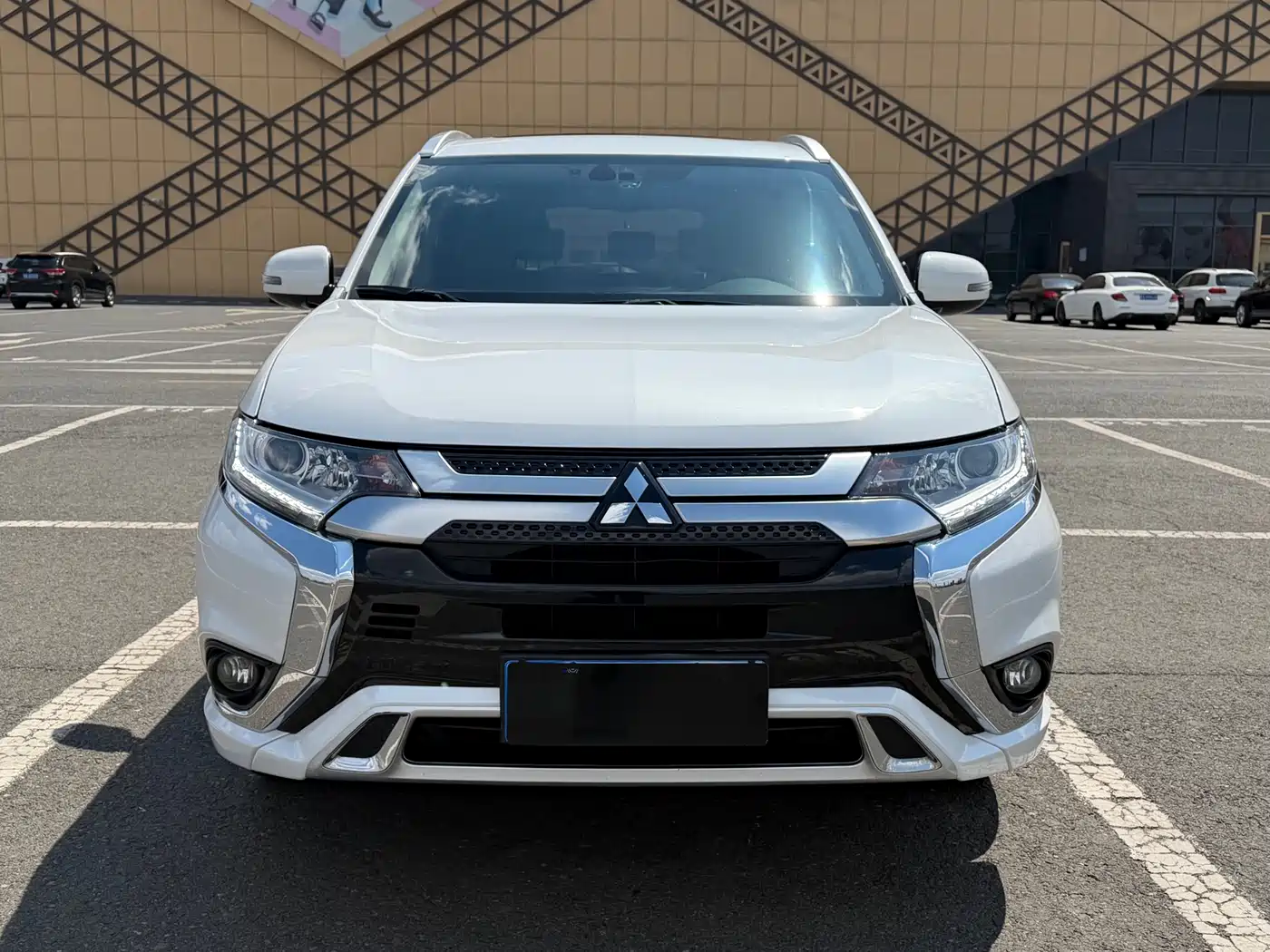 Mitsubishi Outlander 2021 2.0L FWD Comfort Edition 5-seater фото 2