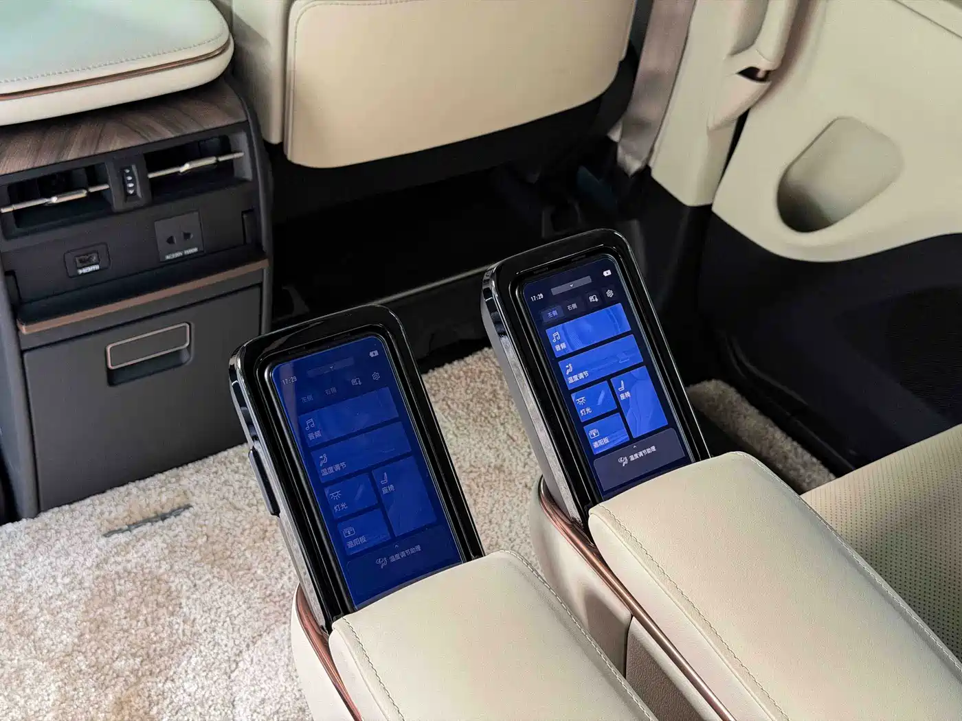 Lexus LM 2024 2023 500h 6-Seater Prestige Edition