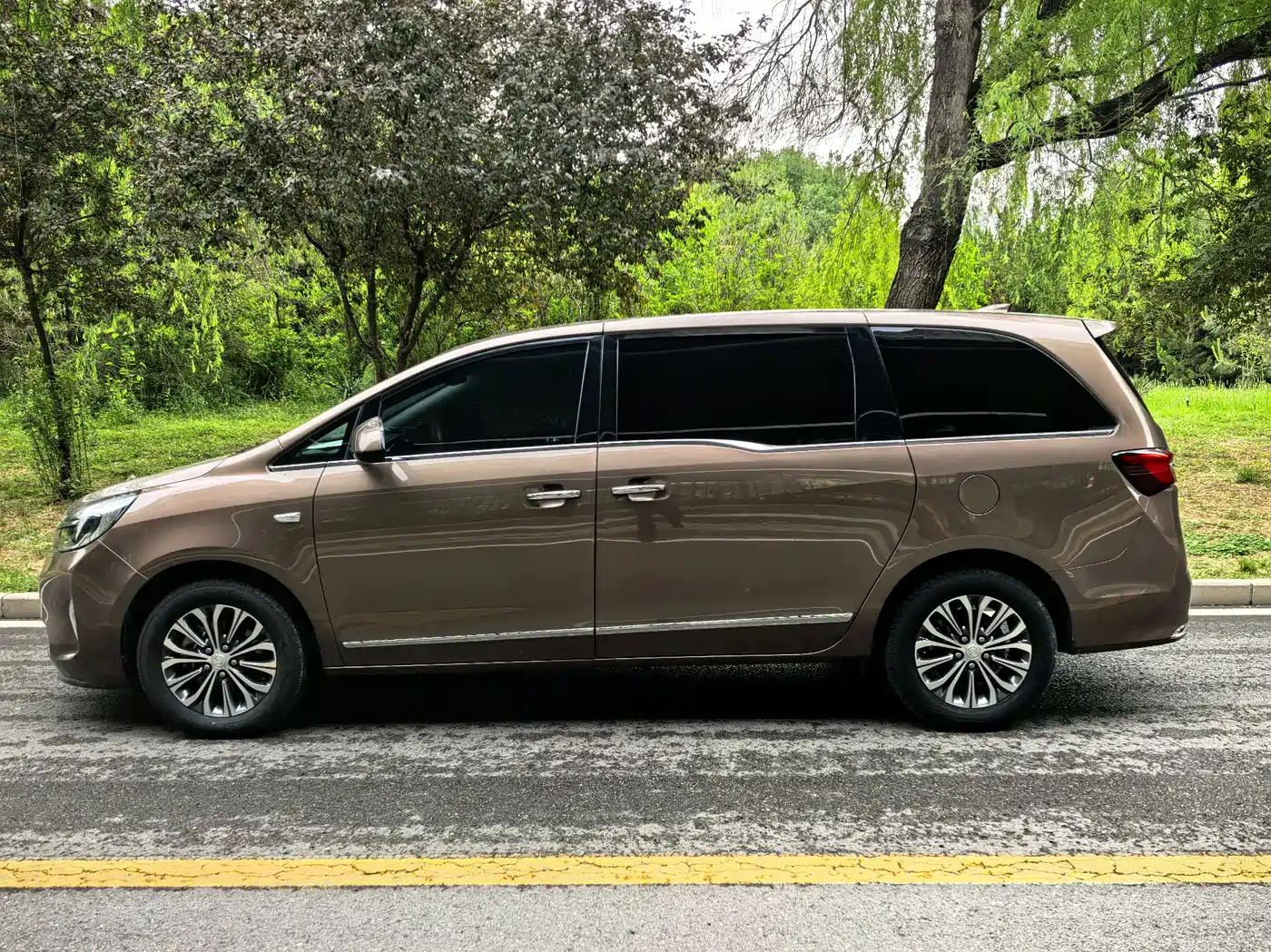 Buick GL8 2021 Land Business Class 652T Luxury фото 7