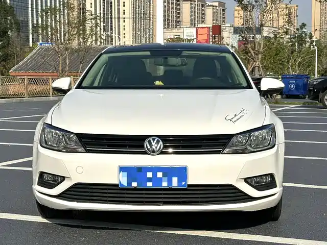 VOLKSWAGEN LINGDU