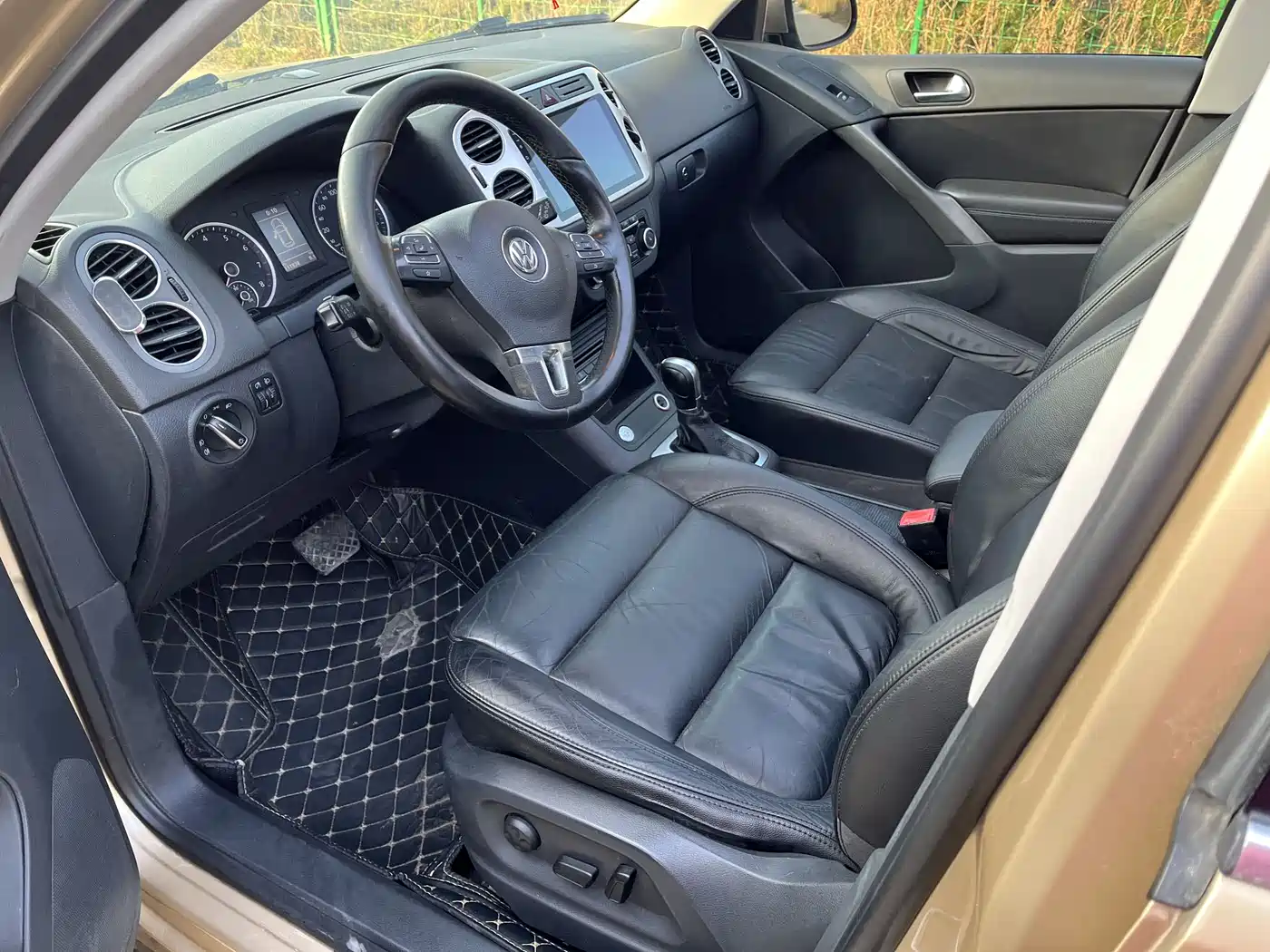 Volkswagen Tiguan 2012 2.0TSI Automatic 4WD Elite Edition фото 12