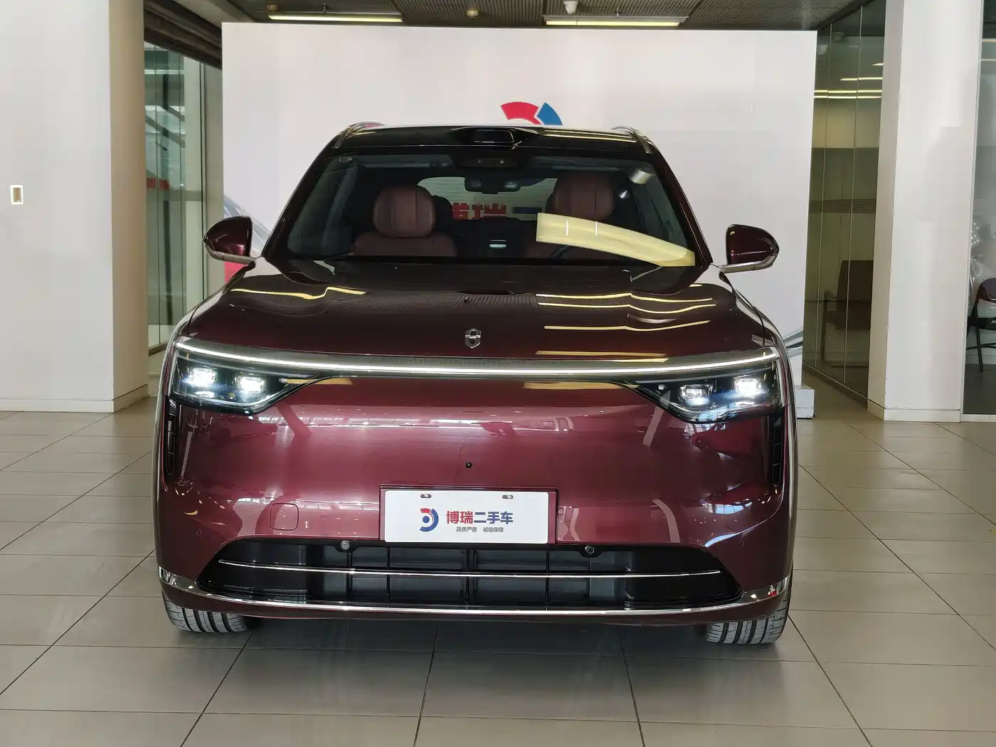 AITO Wenjie AITO M8 2025 Model Extended Range Ultra Edition 53.4kWh 5-Seater фото 2