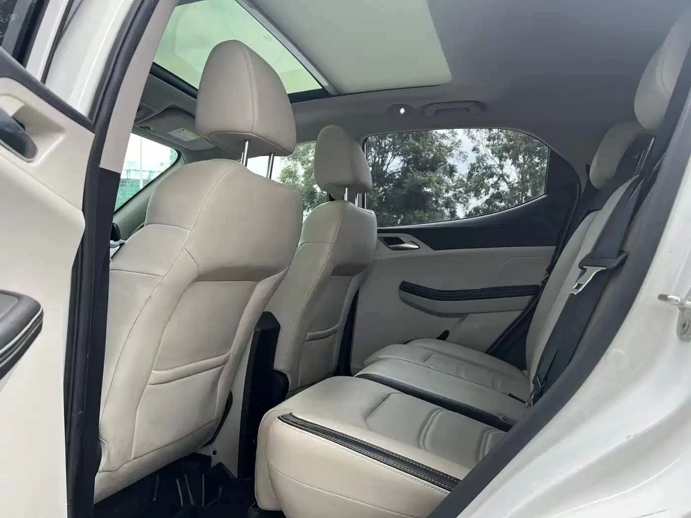 BYD Yuan Pro 2021 401KM Luxury Model фото 6