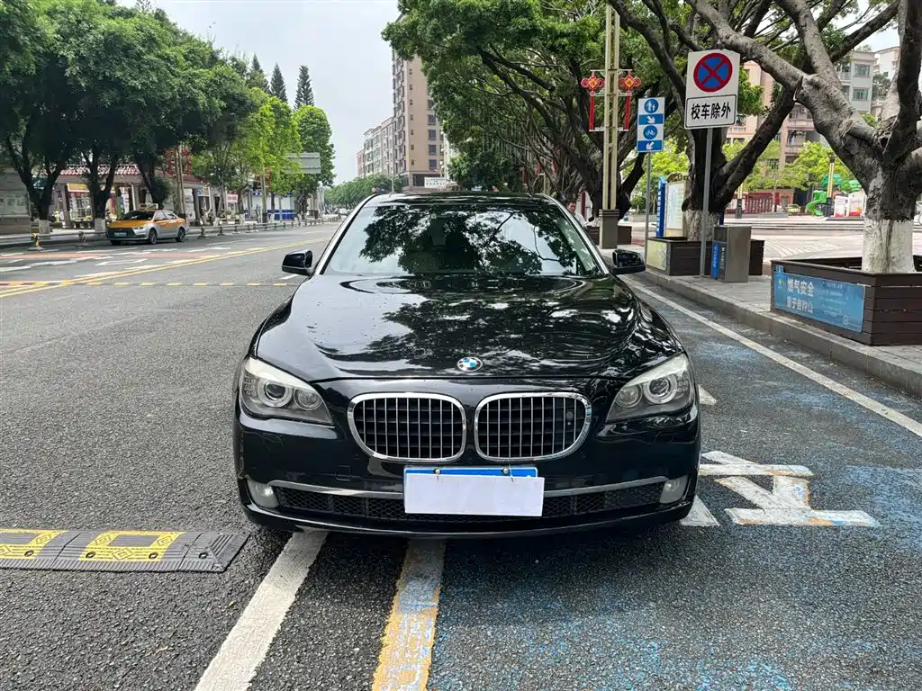 BMW 7 Series 2012 2009 740Li Premium