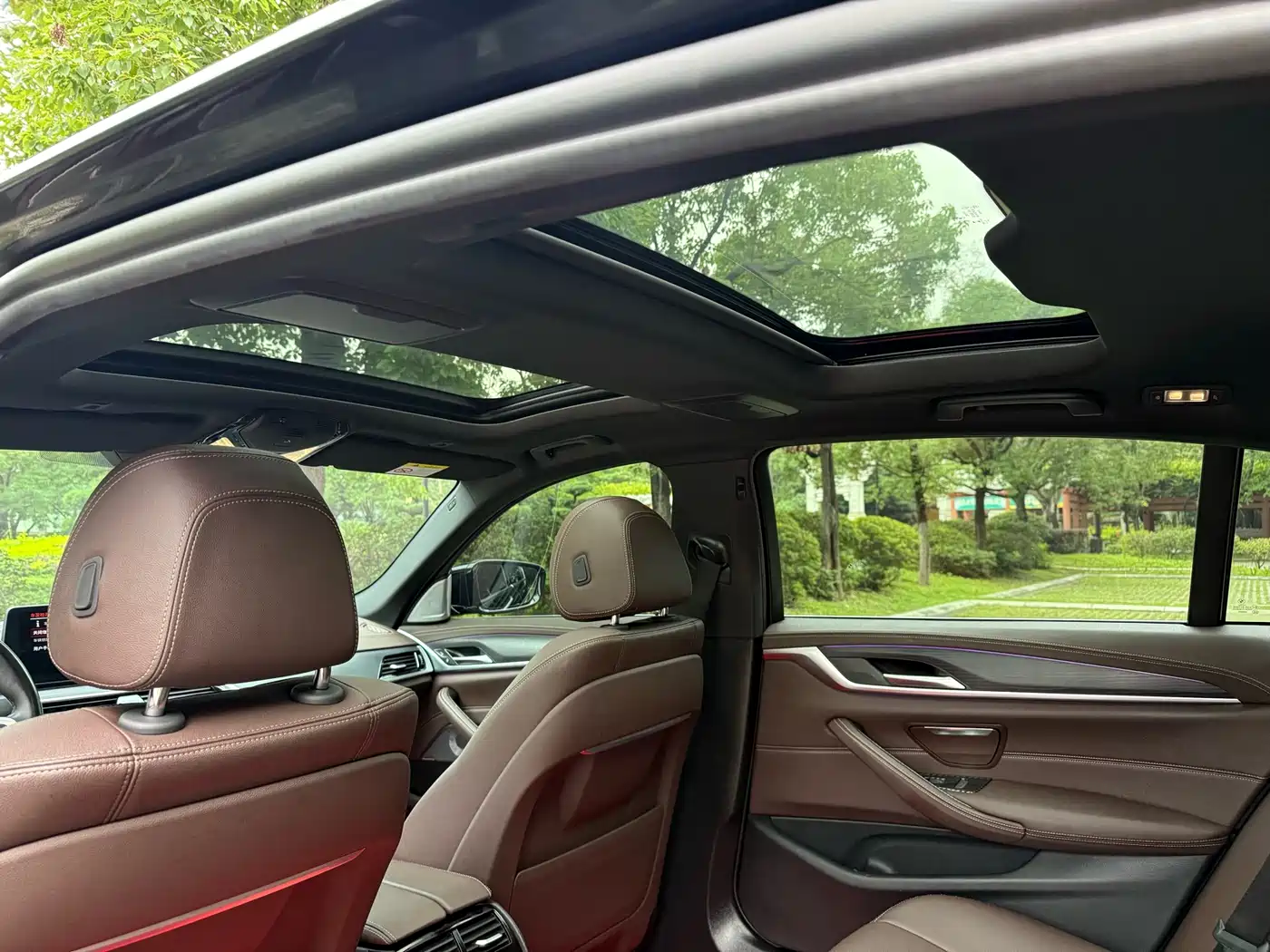 BMW 5 Series 2022 530Li Leading M Sport Package фото 17
