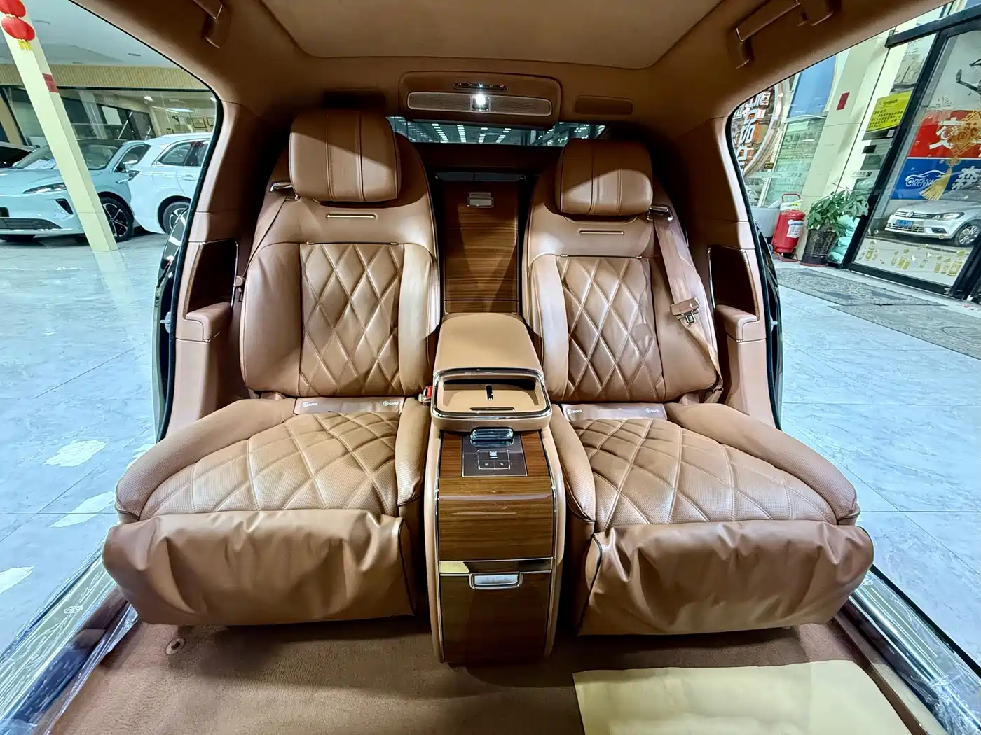 Zunjie S800 2026 2025 Model Extended Range Starlight Executive Edition 4-seater