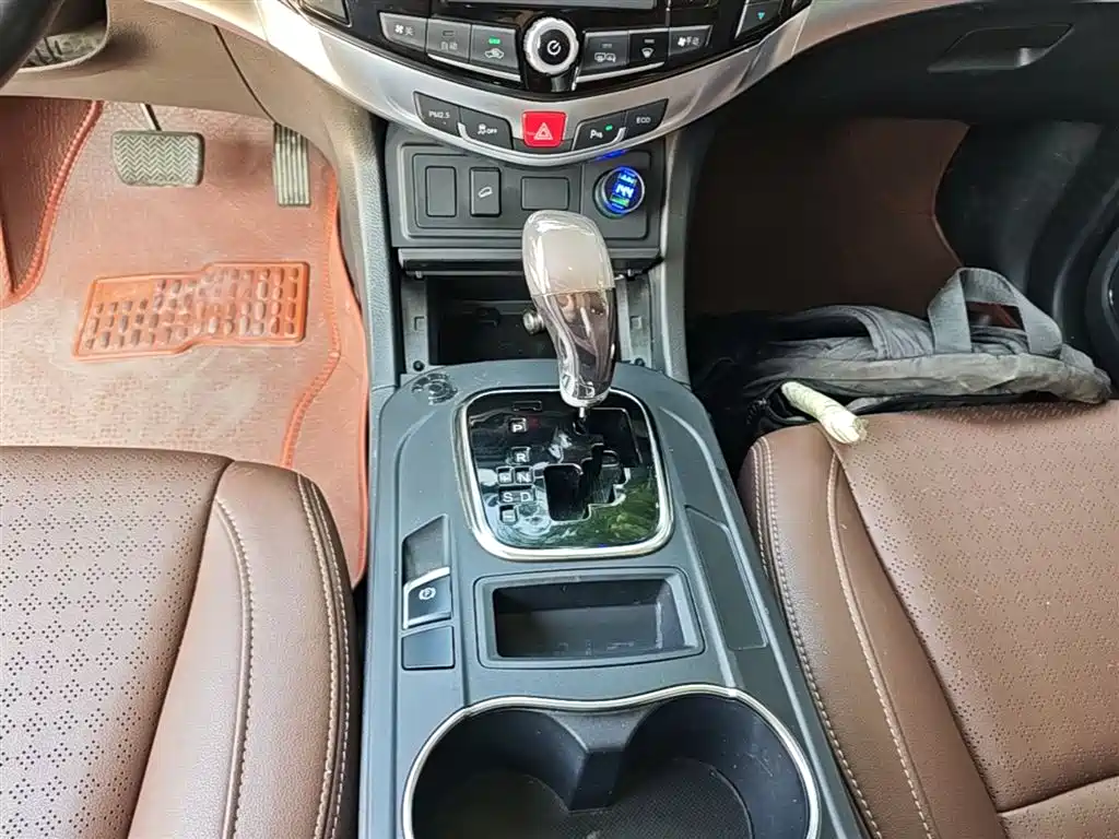BYD S7 2016 2.0T Auto Premium Plus фото 14