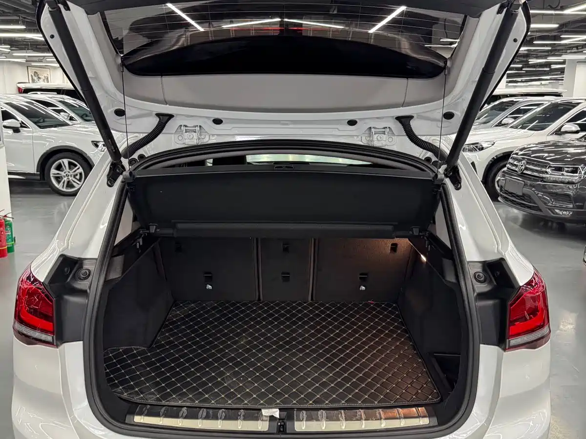 BMW X1 2022 sDrive20Li Premium фото 19