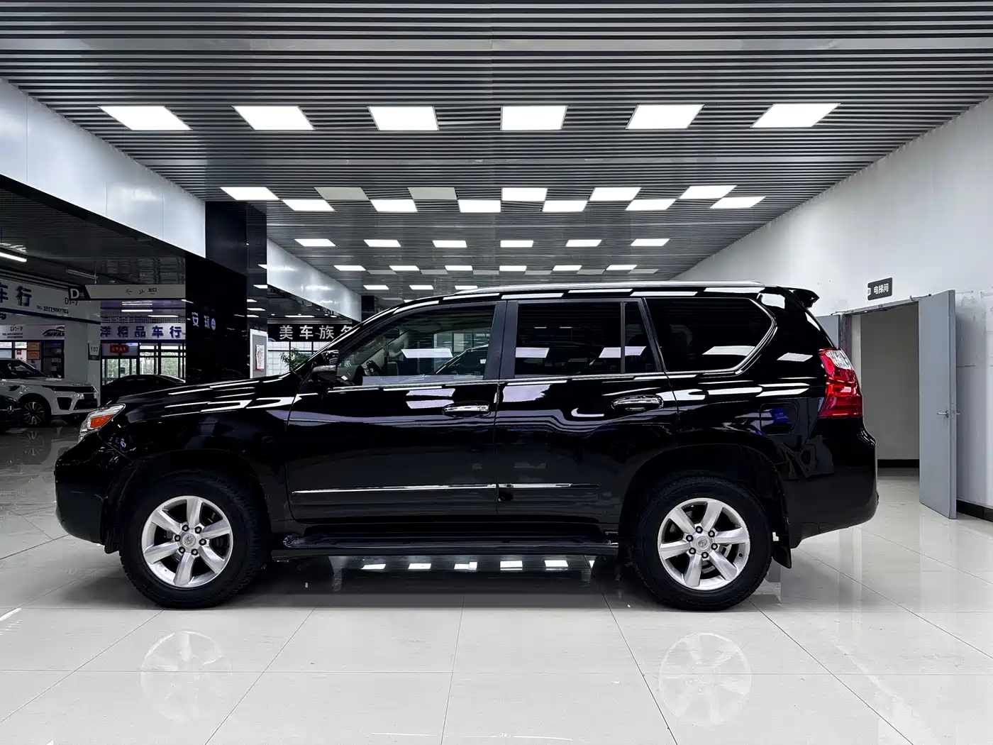 Lexus GX 2010 460 фото 4