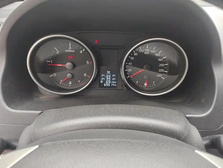 صورة 14 - Haval H6